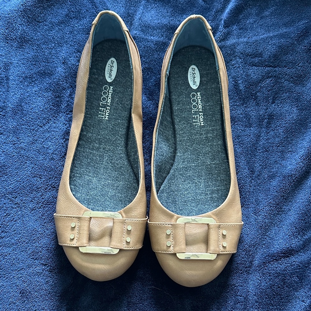 Dr. Scholl's Tan Flats with Bow Accent